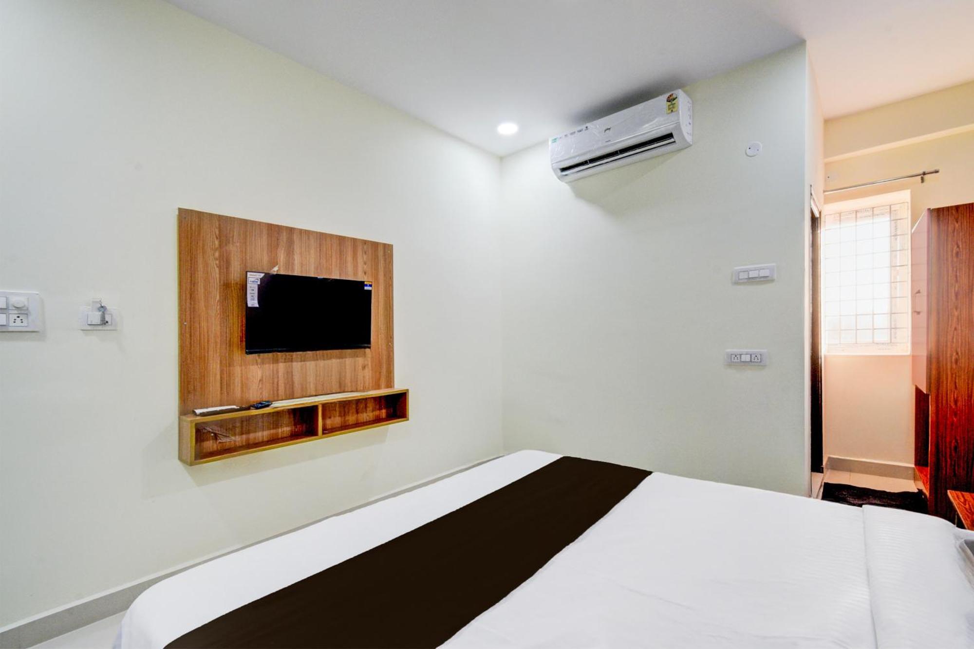 Super Townhouse Kukatpally North Formerly Munagala Arcade Hyderabad