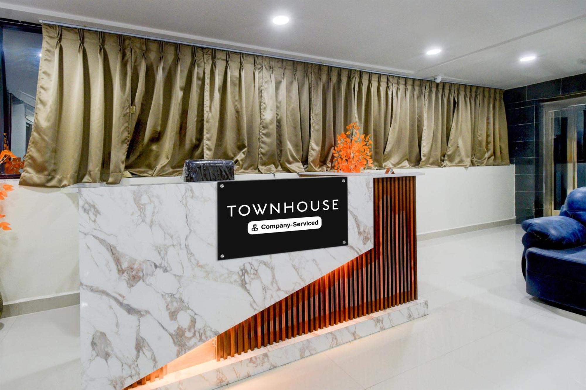 Hotel Super Townhouse Kukatpally North Formerly Munagala Arcade